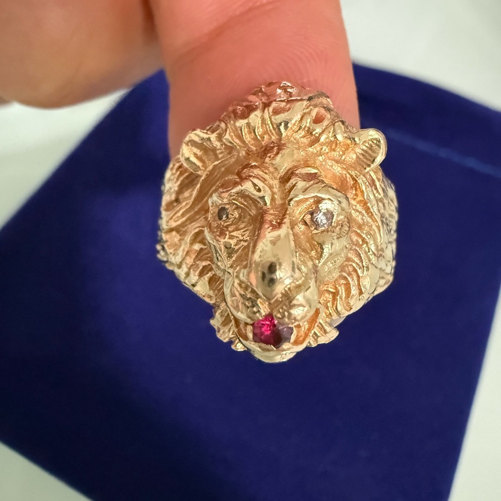 Lion Ring with Diamond and Ruby accent in solid 14k Gold for woman or men.size 9